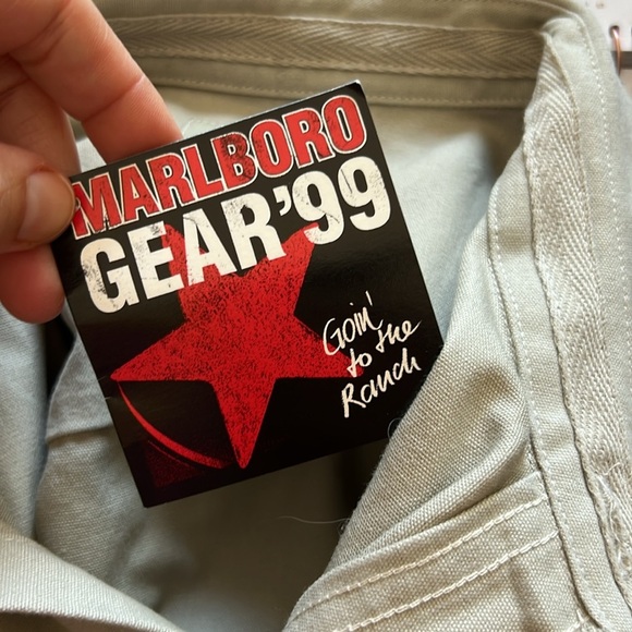Vintage 90s Marlboro Gear Men's Button Up Long Sleeve Shirt NWT Sz Large - Picture 2 of 13